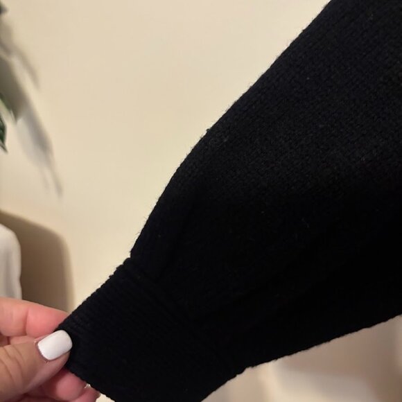 KATHY WHITE Open Black Color Cardigan with Pockets (2x) - Picture 4 of 16